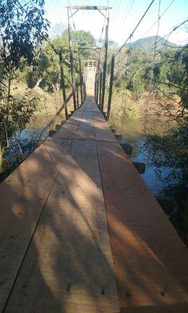 Concluída a obra de reforma da passarela sob o rio Toropi