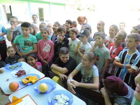 Escolas Municipais realizam atividades sobre Alimentação Saudável