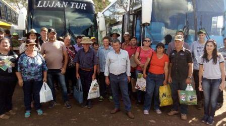 Agricultores do Município visitam a 18ª Expoagro Afubra