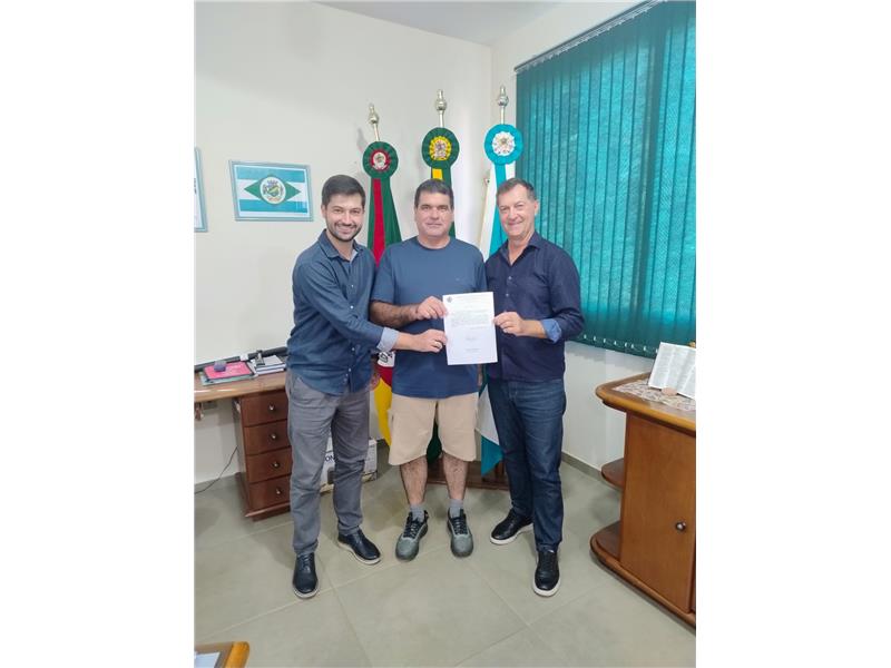 Novos servidores reforçam a equipe da Secretaria de Educação