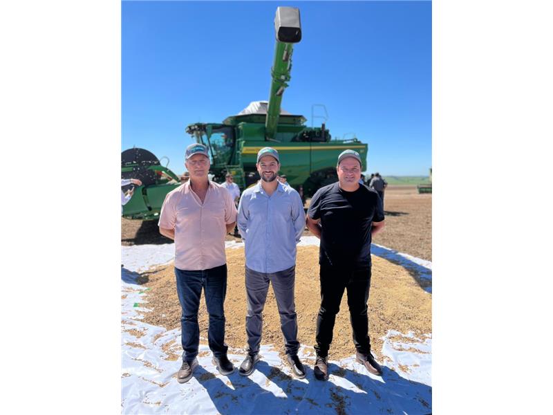 Toropi participa da 17ª Abertura Oficial da Colheita da Soja em Tupanciretã